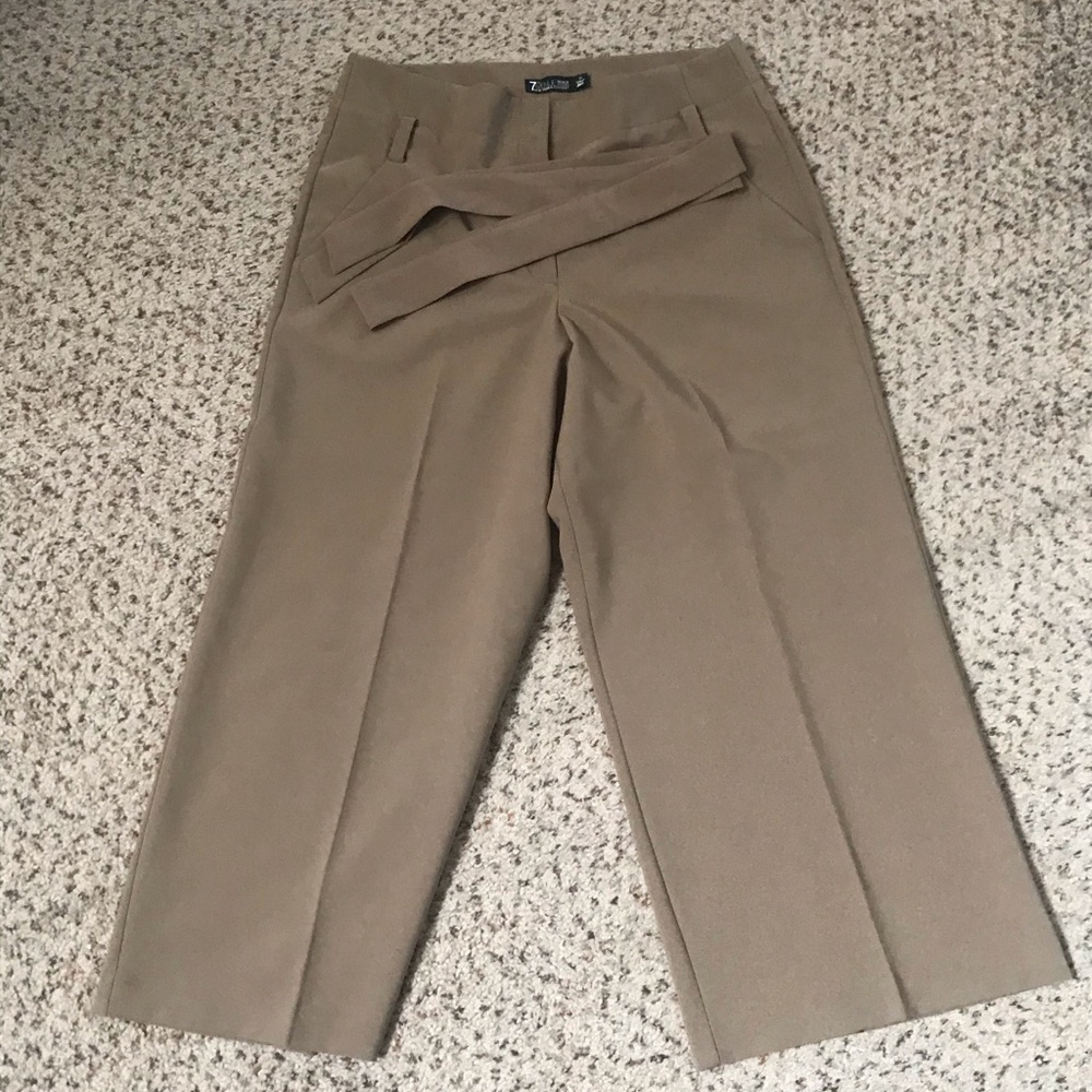 New York & Co high waisted cropped parachute pants